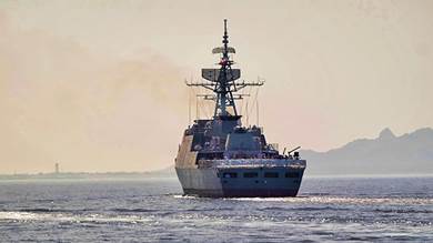 بحرية الحرس الثوري الإيراني تحتجز سفينة إسرائيلية قرب مضيق هرمز
